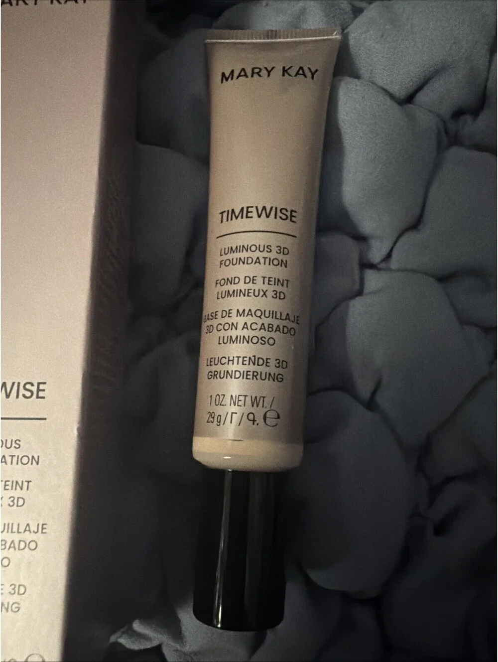 NEW Mary Kay Timewise Luminous 3D Foundation Light 7 Clair 7 210791 HX15